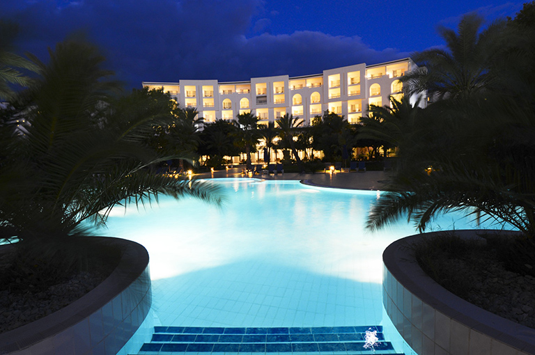 SEJOUR THALASSO VINCCI SAPHIR PALACE 5*, CURE SANTE DOS & JAMBES 4 JOURS / 3 SOINS, AI (7 nuits)