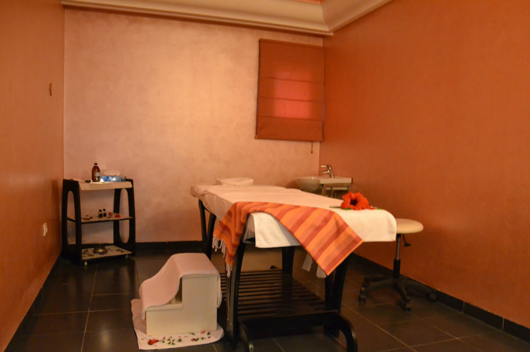 SEJOUR THALASSO EDEN YASMINE HOTEL & SPA 4*, CURE MASSAGES DU MONDE 3 JOURS / 2 SOINS, AI (7 nuits)